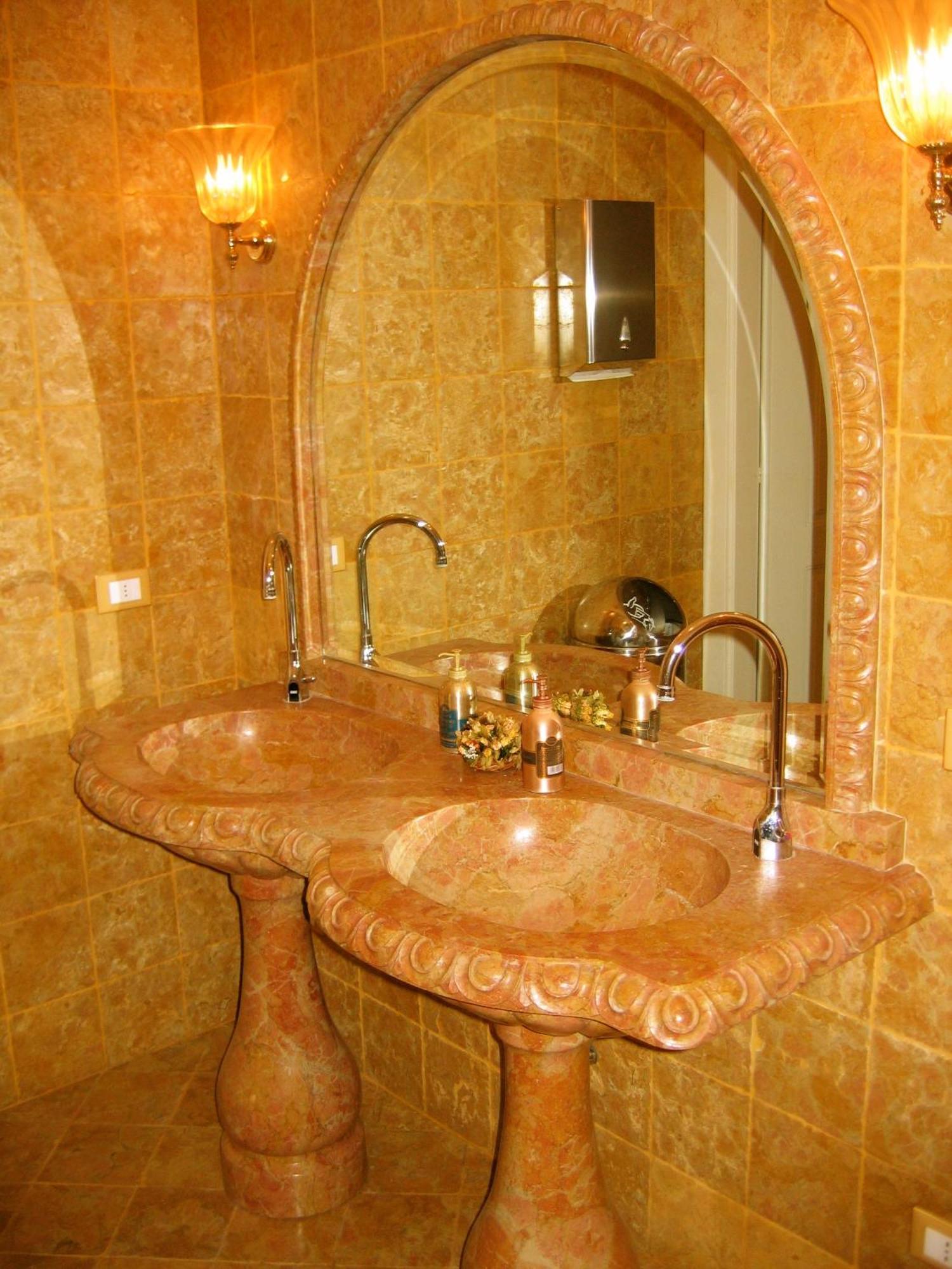 Hotel La Dolce Vita Кавайон Веронезе Екстериор снимка