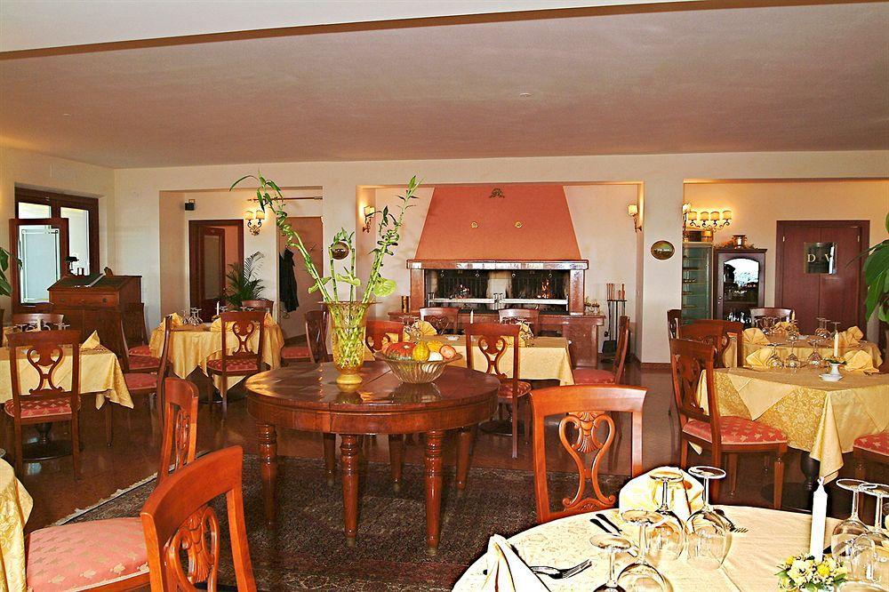 Hotel La Dolce Vita Кавайон Веронезе Екстериор снимка