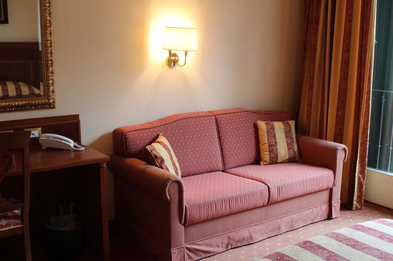 Hotel La Dolce Vita Кавайон Веронезе Екстериор снимка