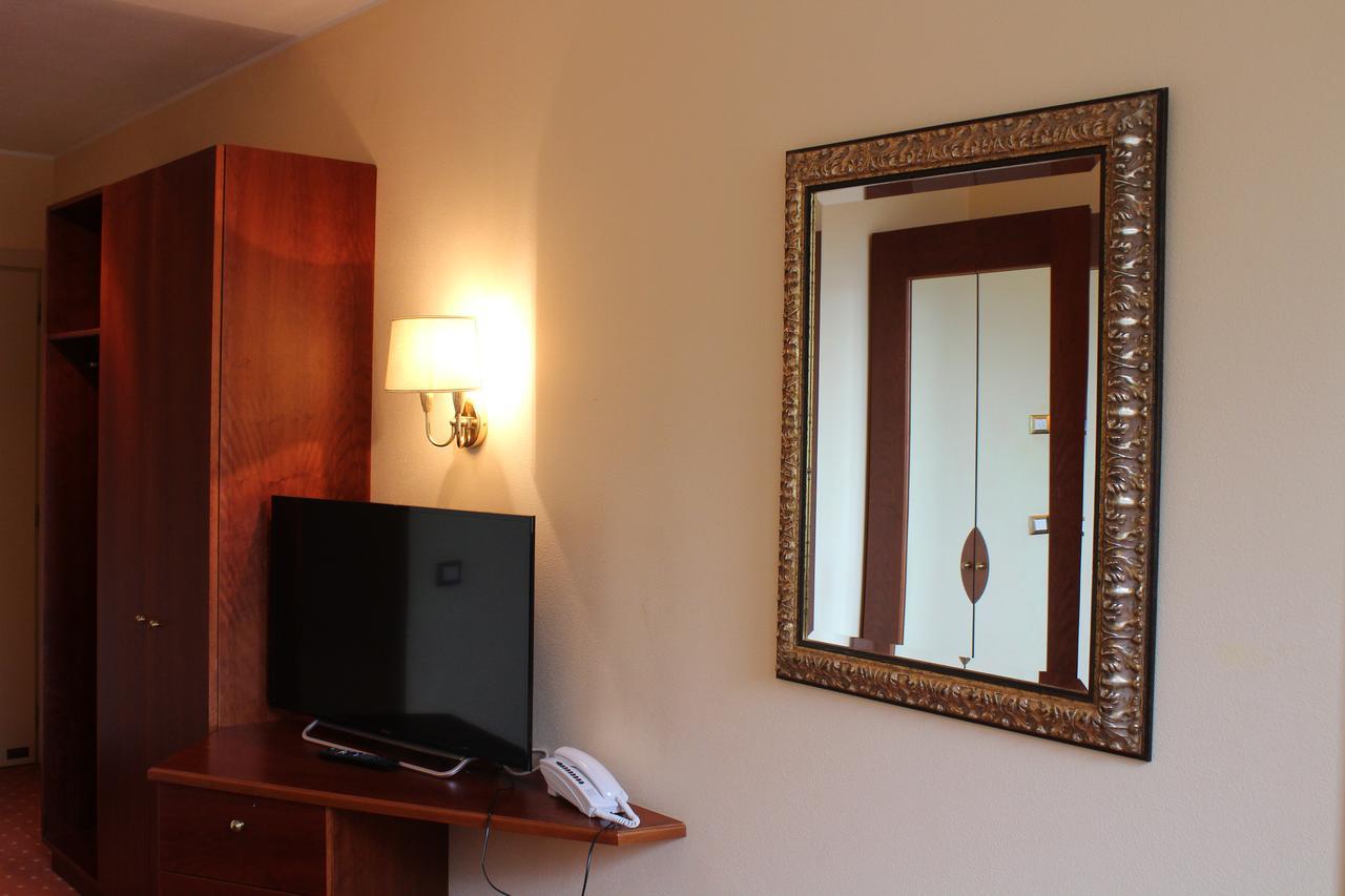 Hotel La Dolce Vita Кавайон Веронезе Екстериор снимка